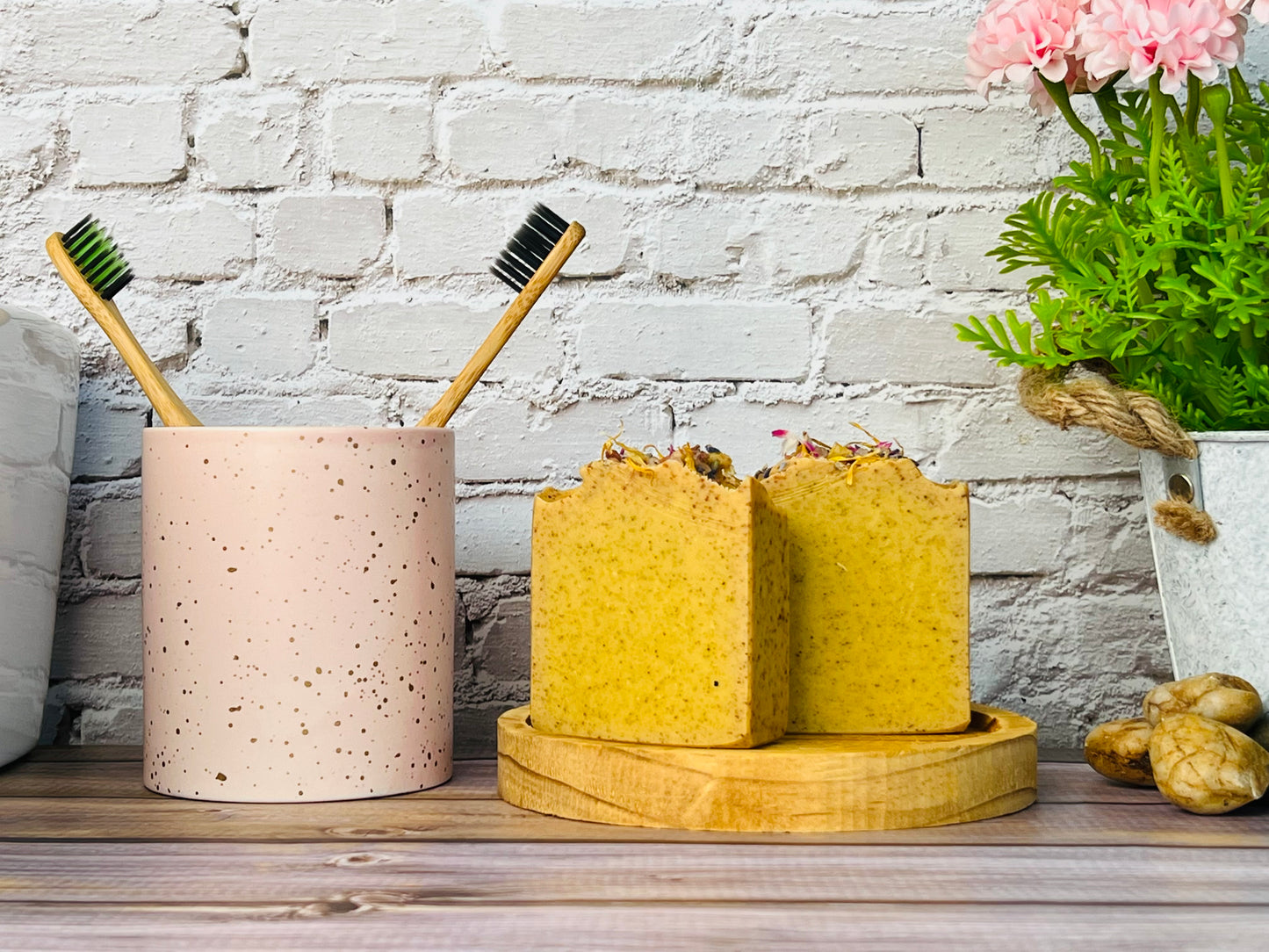 Sri Lankan Turmeric Soap | Natural Brightening Soap Bar with Mandarin Essential Oil